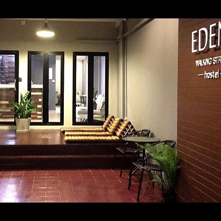 Eden Walking Street Hostel Chiang Mai Ngoại thất bức ảnh