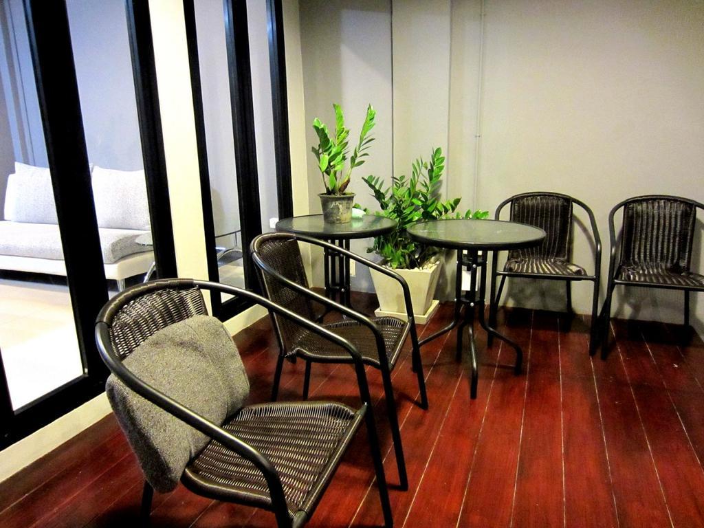 Eden Walking Street Hostel Chiang Mai Ngoại thất bức ảnh