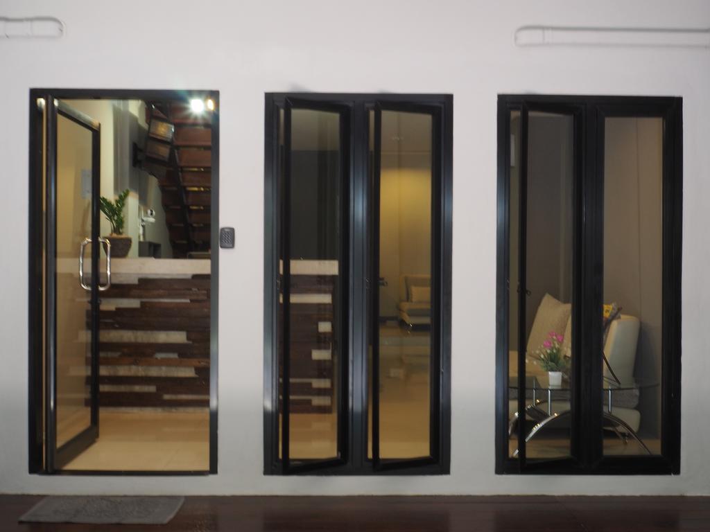 Eden Walking Street Hostel Chiang Mai Ngoại thất bức ảnh