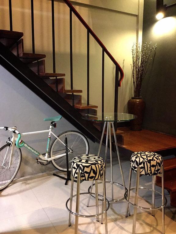 Eden Walking Street Hostel Chiang Mai Ngoại thất bức ảnh