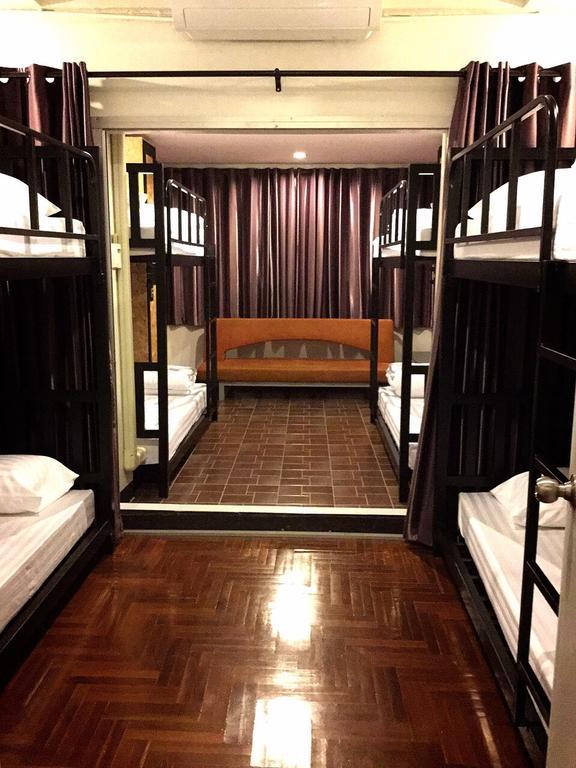Eden Walking Street Hostel Chiang Mai Phòng bức ảnh