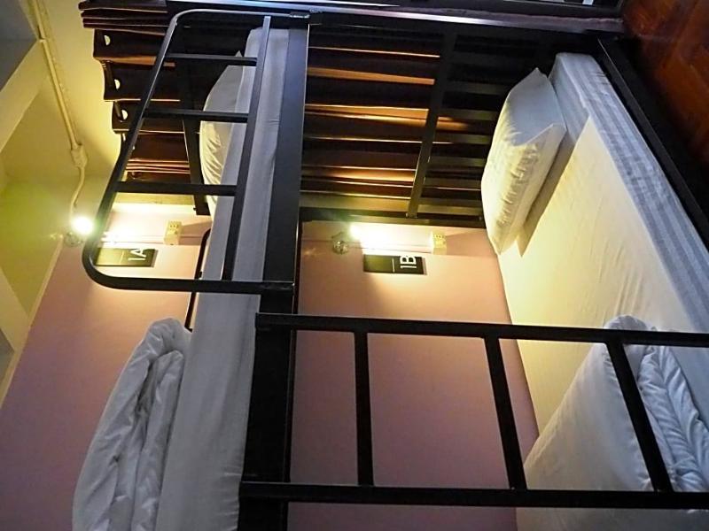 Eden Walking Street Hostel Chiang Mai Ngoại thất bức ảnh