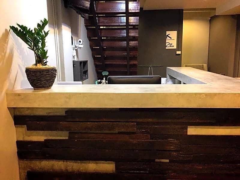 Eden Walking Street Hostel Chiang Mai Ngoại thất bức ảnh
